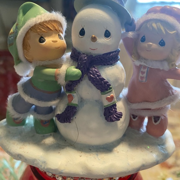 Precious moments Our friendship is snow much fun - Picture 2 of 6